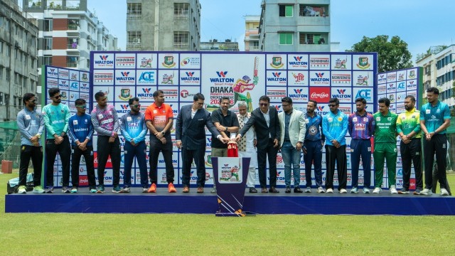 ডিপিএল থেকে ইউরোপা লিগে জমজমাট দিন