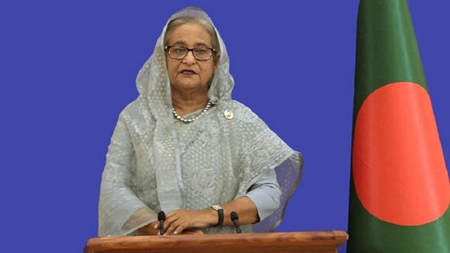 পশুপাখিরও খাবার দেন শেখ হাসিনা
