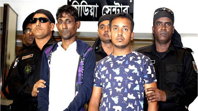 দুদকের কর্মকর্তা সেজে প্রতারণা: আটক ২