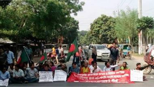 মুক্তিযোদ্ধা কোটা পুনর্বহালের দাবিতে ঢাকা-রাজশাহী মহাসড়ক অবরোধ