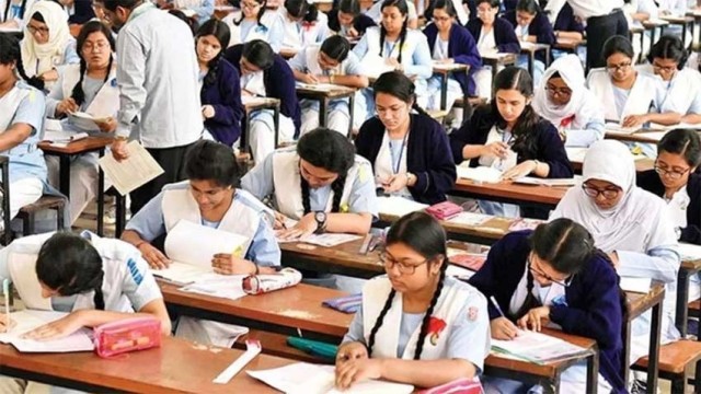 আবারও লম্বা ছুটিতে শিক্ষাপ্রতিষ্ঠান